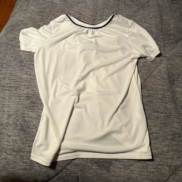 Banana Republic Bow Tie Short Sleeved - Picture 6 of 8